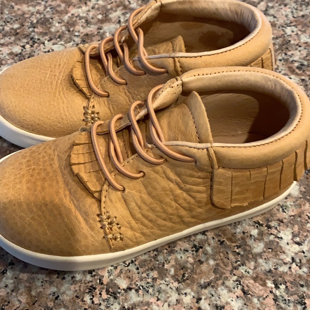 NWT. Freshly Picked. Tan leather.  Size 8.